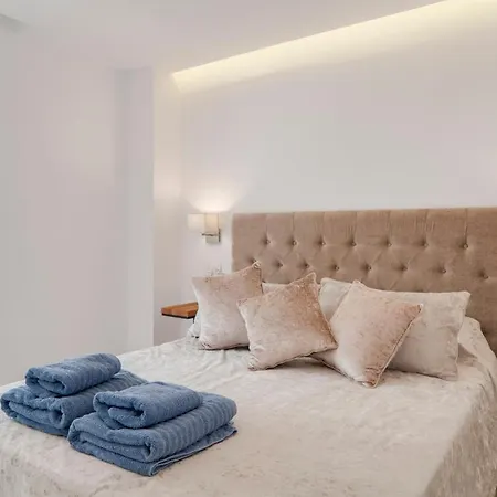 Center * ماربيا