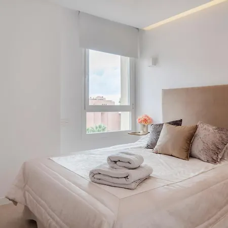 Center Apartment *
