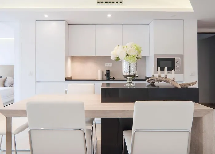 Center * 마르베야